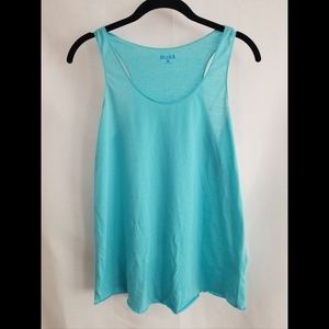 Lightweight racerback tank